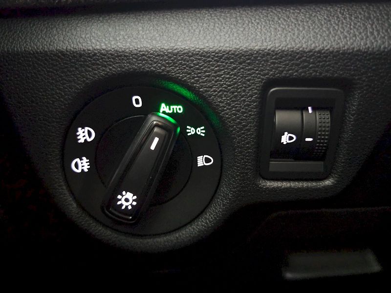 Škoda Scala (2025) 1.0TSi 85kW SELECTION TAŽNÉ - fotka 16 z 24