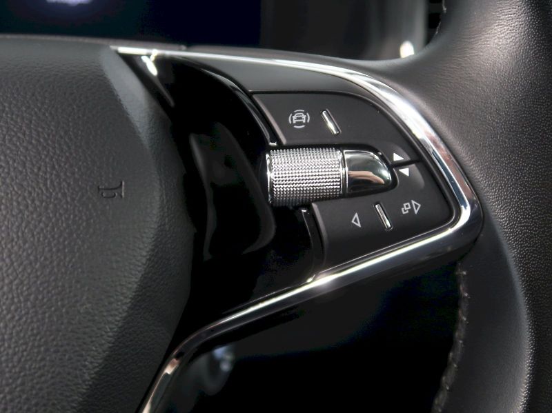 Škoda Karoq (2022) STYLE 1.5TSI 110KW TAŽNÉ - fotka 21 z 44