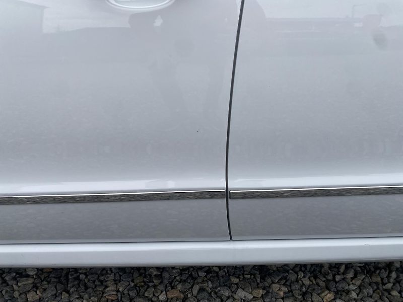 Škoda Superb 2.0TDi 4x4 170PS DSG L+K COMBI - fotka 28 z 158