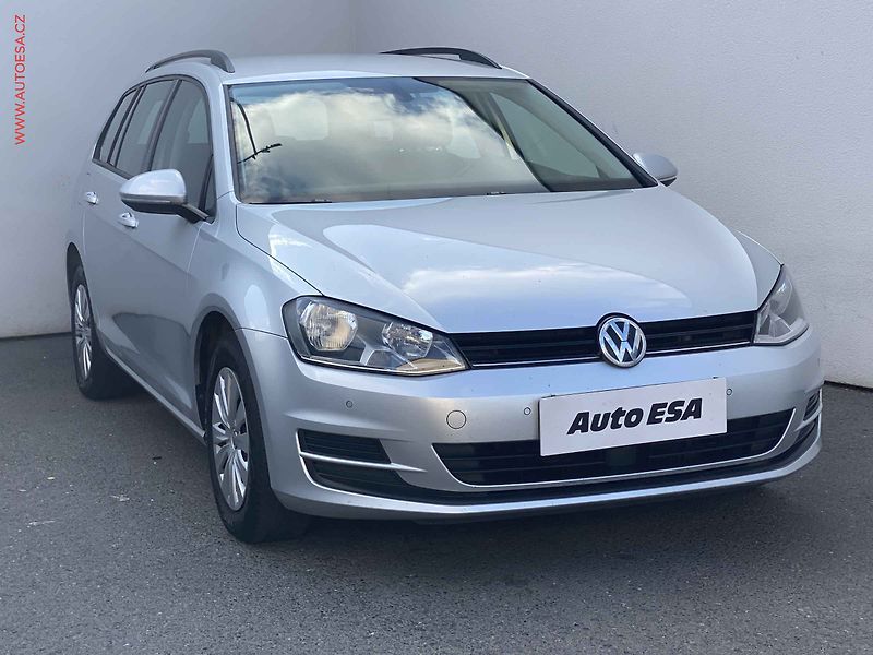 Volkswagen Golf (2014) 1.6TDi, AC, park.čidla - fotografie inzerátu