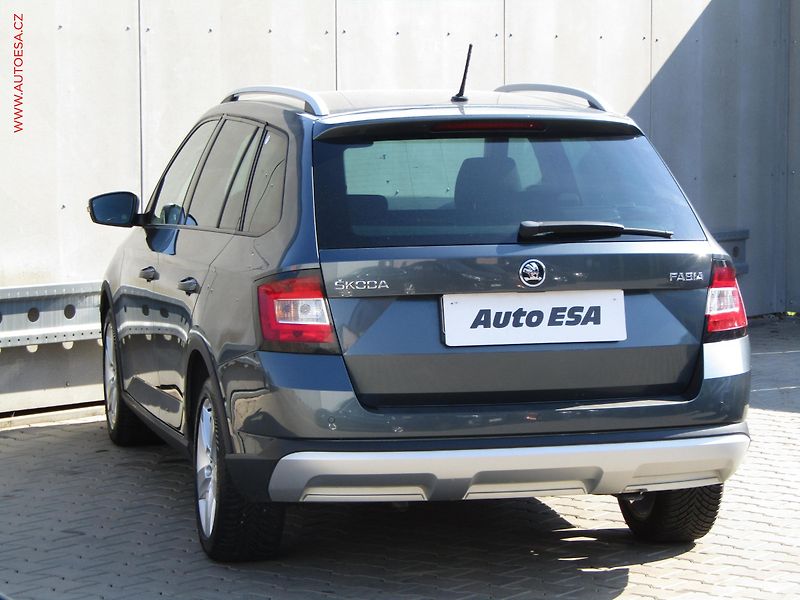 Škoda Fabia (2016) 1.2 TSi, ČR, Výhř.sed. - fotka 6 z 18