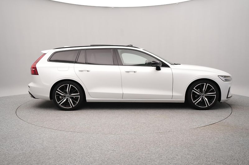 Volvo V60 T4 R-DESIGN AUT - fotka 11 z 47