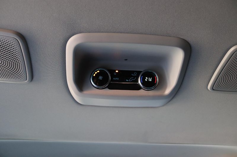 Ford Tourneo Custom Ford Tourneo Custom titaniumL2 - fotka 39 z 55