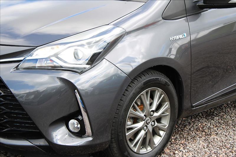 Toyota Yaris 1,5 Hybrid Comfort, Kamera - fotka 9 z 28