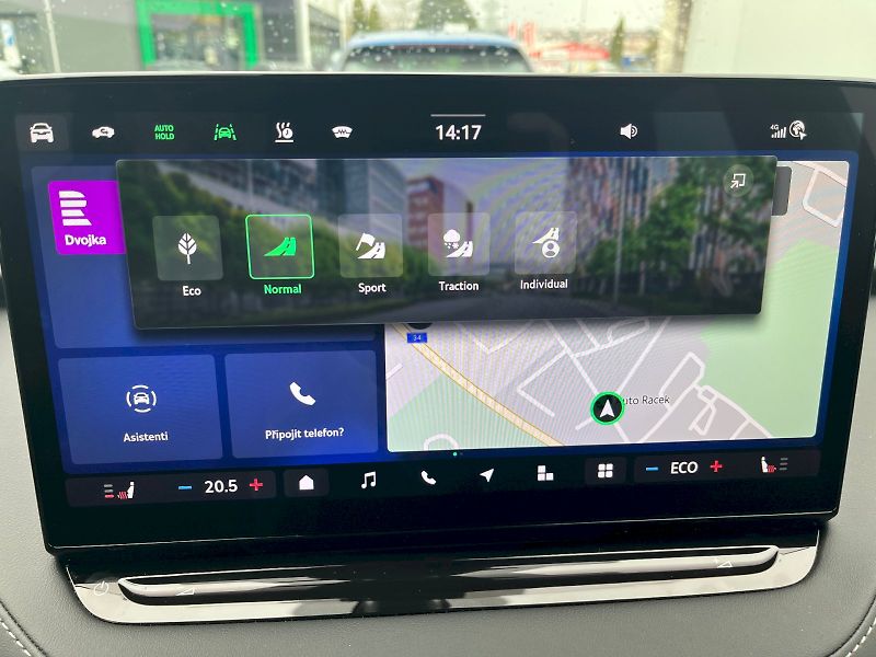 Škoda Enyaq (2025) 82 kWh Sportline 85x - fotka 28 z 29