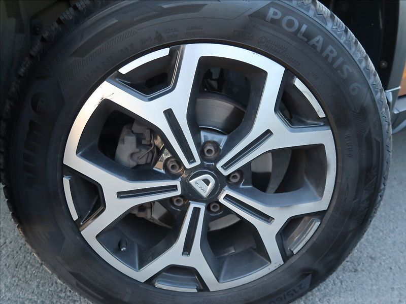 Dacia Duster 1,3 TCe,96kW,1majČR,4x4,klima - fotka 24 z 25