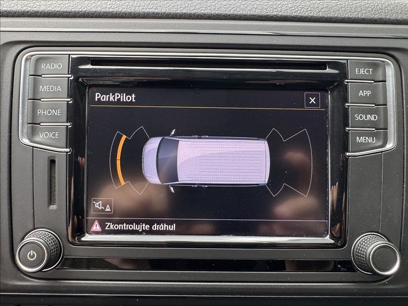 Volkswagen Transporter 2,0 TDI DSG LONG DPH 1.maj. ČR - fotka 46 z 50