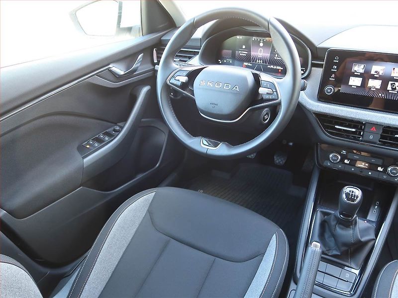 Škoda Scala (2025) Selection 1.0 TSI, Serv.kniha - fotka 7 z 17