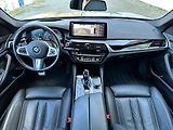 BMW Řada 5 540D xDrive M-Sport, SoftClose - náhled 11