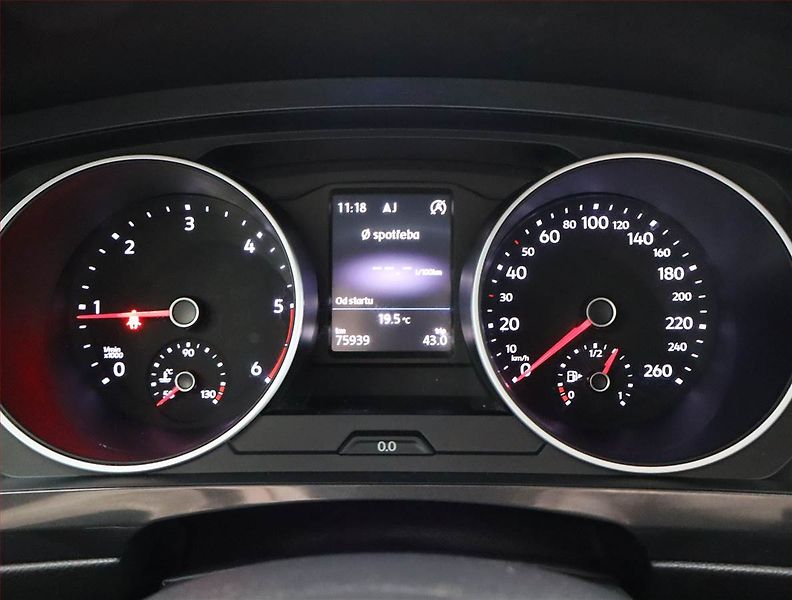 Volkswagen Tiguan (2016) Comfortline 2.0 TDI, Navi - fotka 11 z 22