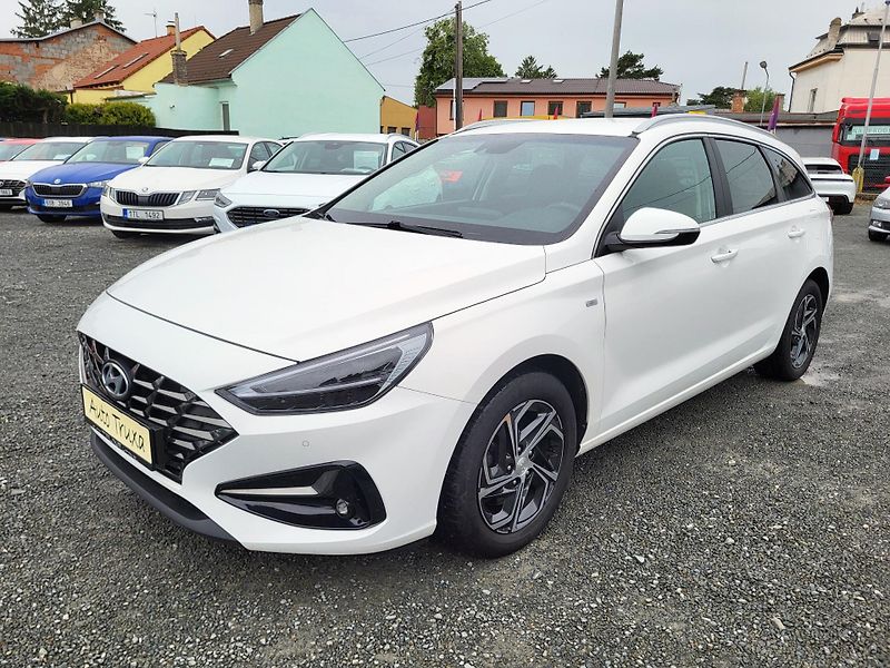 Hyundai i30 WG 1.5 T-GDI 118kW SMART *ČR - fotka 1 z 44