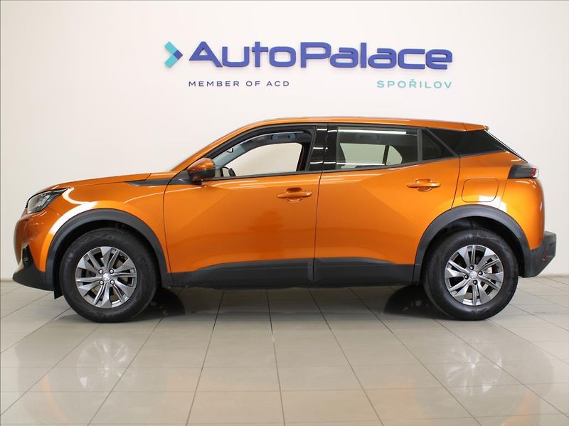 Peugeot 2008 1,2 PT 74kW 2.maj.ČR 52tkm. - fotka 5 z 22