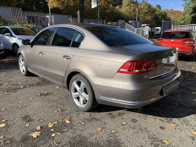 Volkswagen Passat 2,0 TSI HIGHLINE,SERVISKA - fotka 7 z 21