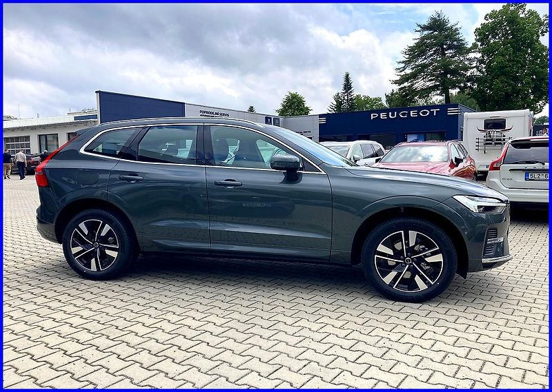 Volvo XC60 (2026) B5 AWD PLUS BR.+4SERVIS/ZÁRUKA - fotka 9 z 43