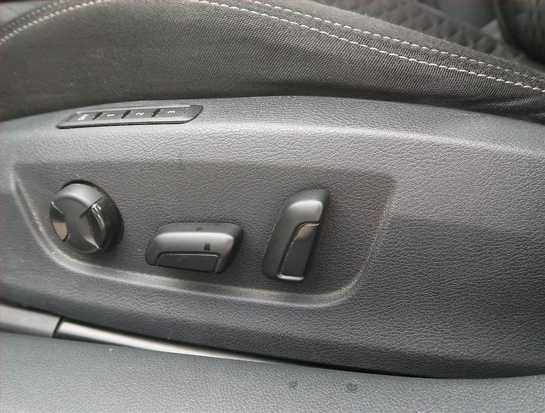 Škoda Superb (2018) 2.0 TDI, Automat, Serv.kniha - fotka 19 z 22