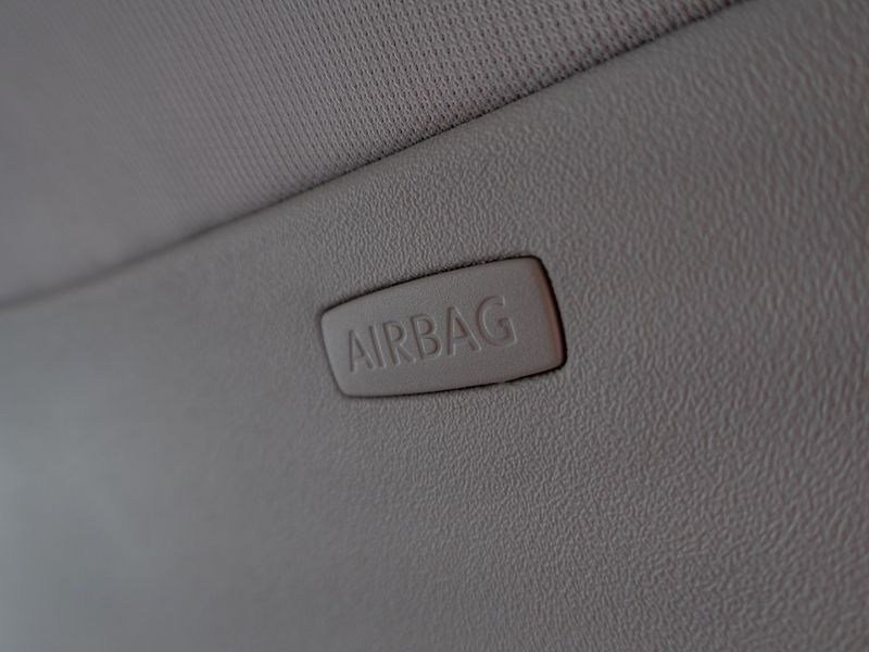 Volkswagen Golf (2012) 1.6TDI 77KW – SERVIS - fotka 31 z 46