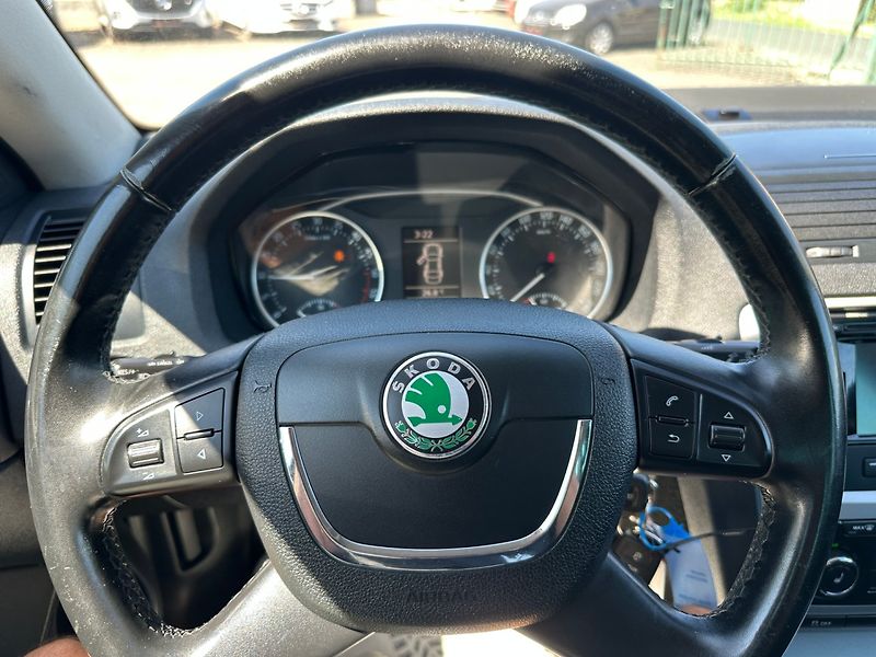 Škoda Octavia (2012) 2,0TDI 103kw  Family - fotka 15 z 28