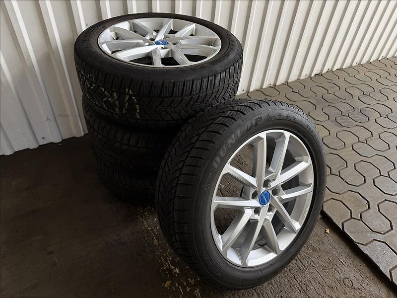 Volkswagen ID.4 ACC MASÁŽE HUD TČ TAŽNÉ 2XALU - fotka 43 z 45