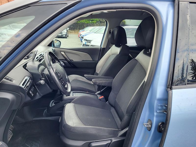 Citroën Grand C4 Picasso 2.0 eHDi autom EXCLUSIVE 7míst - fotka 7 z 48