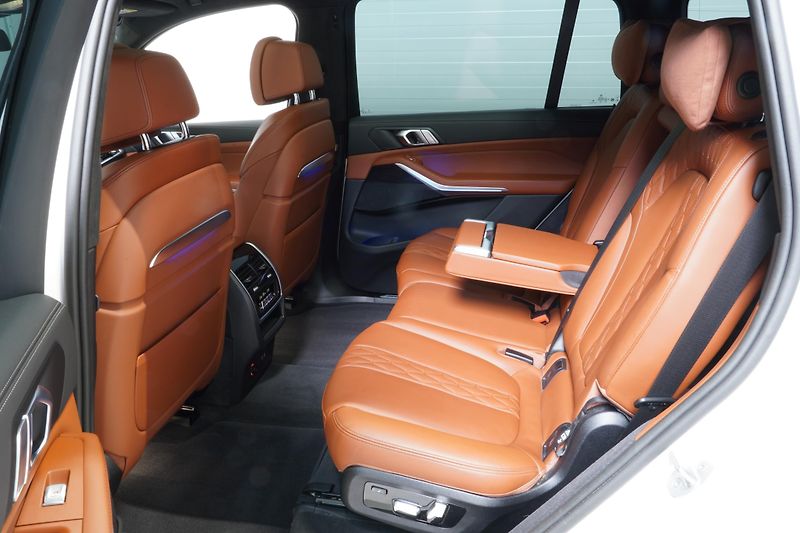 BMW X7 Xdrive40d,Mpaket,ČR,DPH,Tažné - fotka 24 z 44