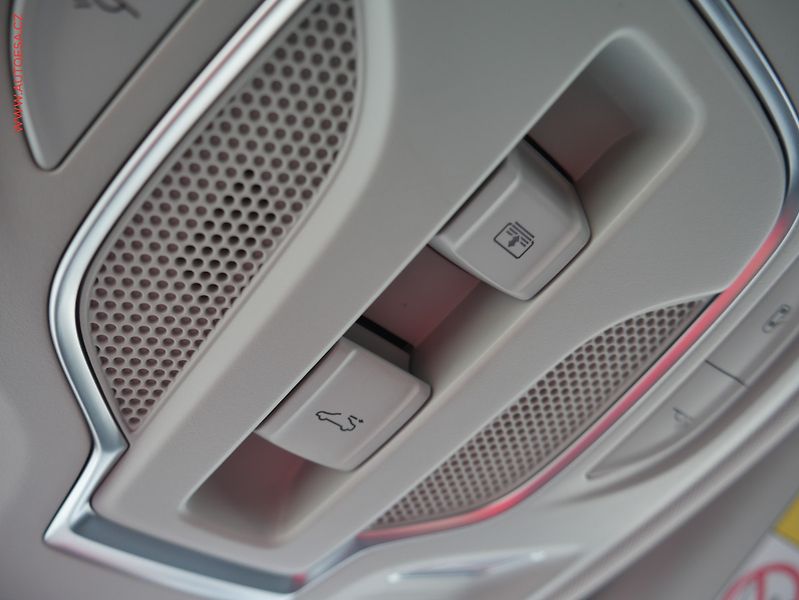 MG ZS (2022) 1.0 TGi, 1.maj,ČR, Exclusive - fotka 26 z 28