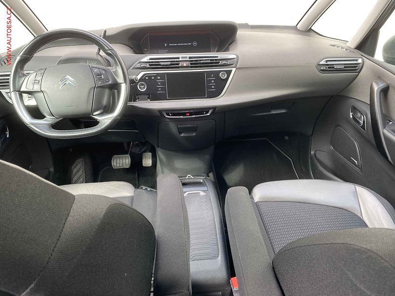Citroën Grand C4 Picasso (2017) 2.0 HDi, Shine, AT, navi - fotka 8 z 21