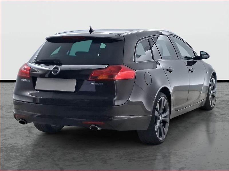 Opel Insignia (2012) 2.0 BiTurbo CDTI, 4X4 - fotka 5 z 26