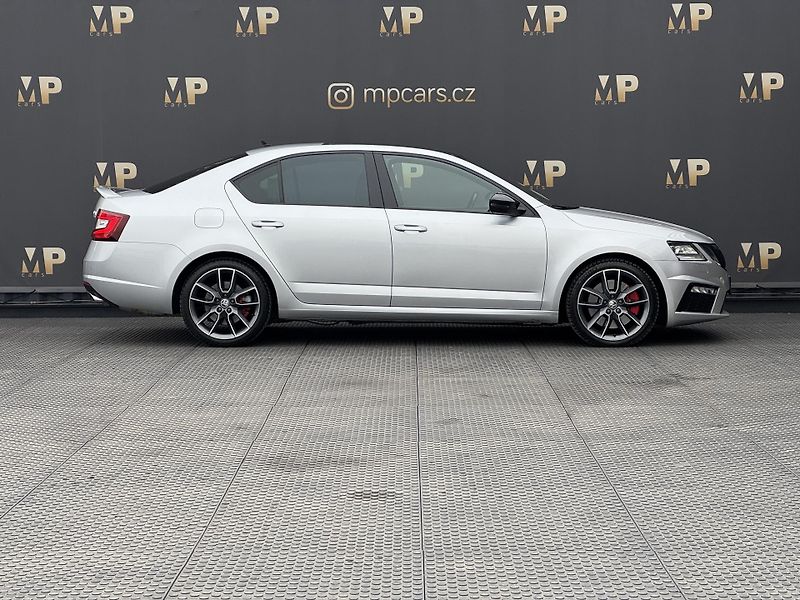 Škoda Octavia (2019) 2.0TSi 245 RS, DSG, PANO   - fotka 5 z 50