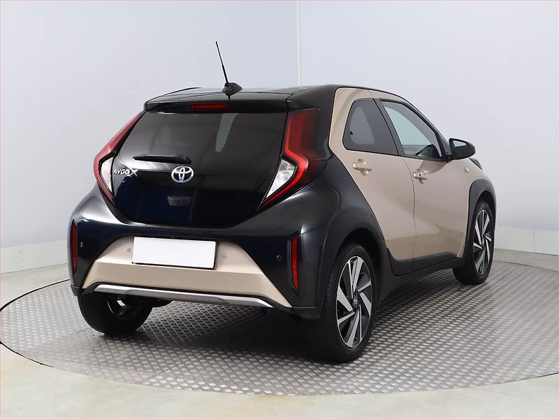 Toyota Aygo (2022) 1.0, ČR,1.maj, Serv.kniha - fotka 5 z 18