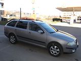 Škoda Octavia 2,0TDi DSG !!! ČR 2.MAJITEL ! - náhled 12