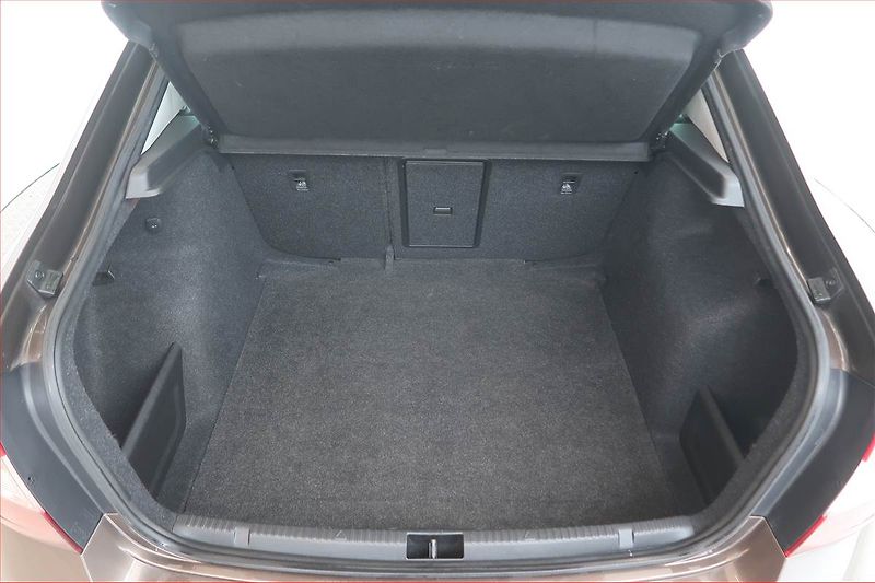 Škoda Rapid (2019) Style 1.0 TSI, Bi-Xenony - fotka 13 z 16