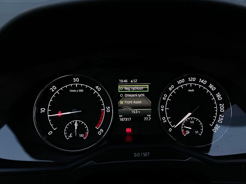 Škoda Superb (2019) 2.0TDI-STYLE-P.KAMERA-TAŽNÉ.Z - fotka 33 z 50