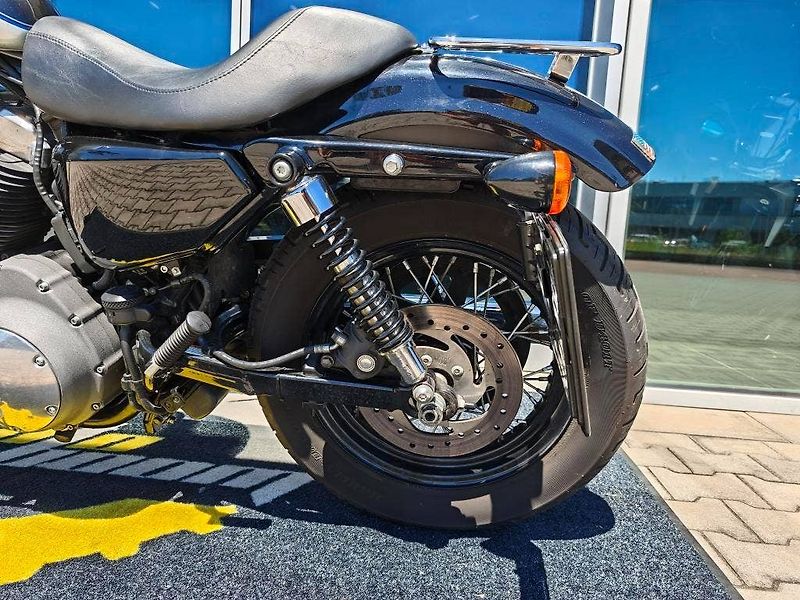 Harley-Davidson XL 1200N Sportster 1200 Nightster (2012) - fotka 16 z 19