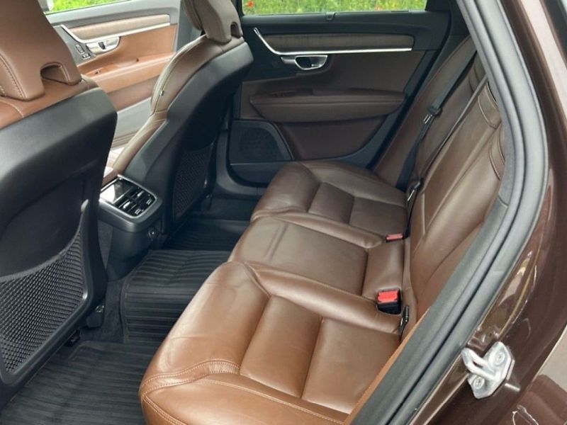 Volvo V90 2,0D,173kW,1MAJ,CZ,AWDSvoboda - fotka 12 z 14