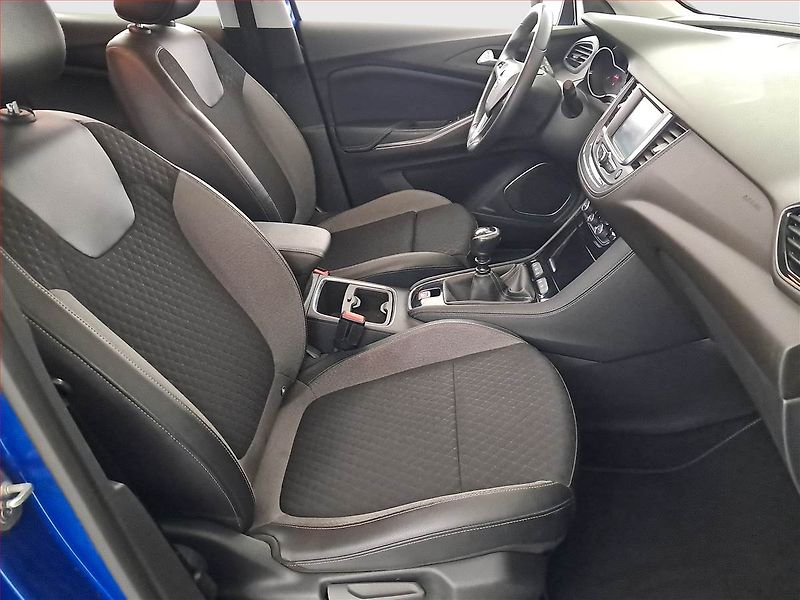 Opel Grandland X (2019) 1.2 Turbo, Serv.kniha, Kůže - fotka 9 z 17