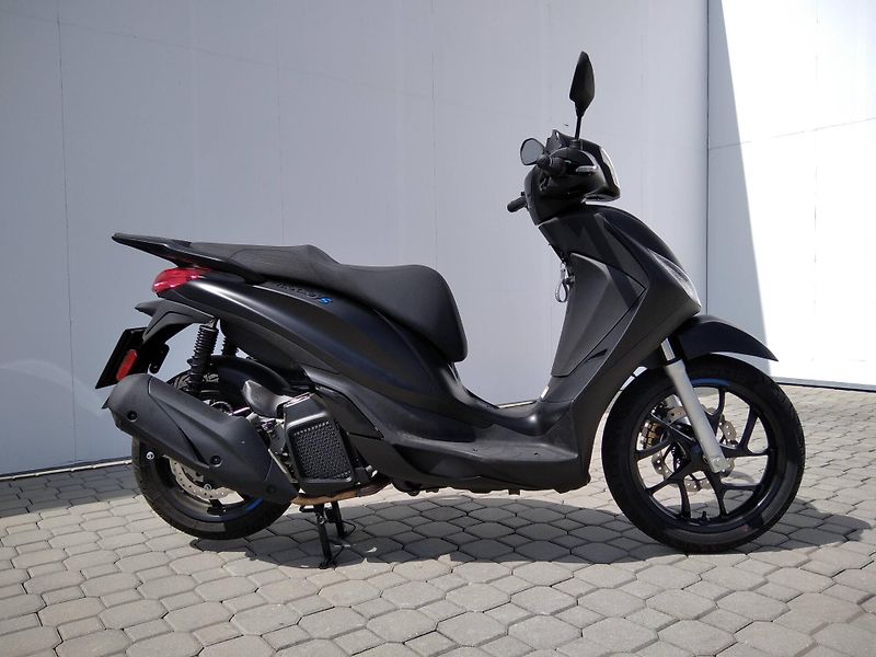 Piaggio Medley 125 S ABS EU5+ - fotka 2 z 9