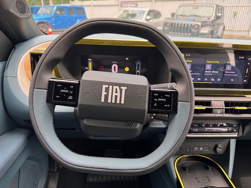 Fiat Grande Panda (2025) Electric 44 kWh LA PRIMA 113k - fotka 19 z 33