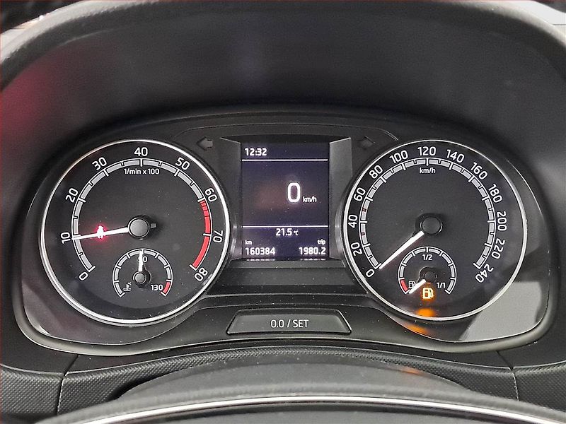 Škoda Fabia (2022) 1.0 TSI, ČR,1.maj, Tempomat - fotka 11 z 15