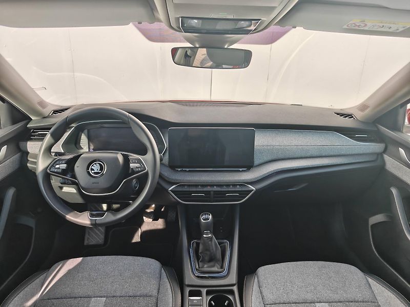 Škoda Octavia Top Selection 6MP 1,5TSI - fotka 10 z 26