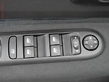 Peugeot 5008 (2015) 2.0 HDi, AC, navi, park.asist - náhled 13
