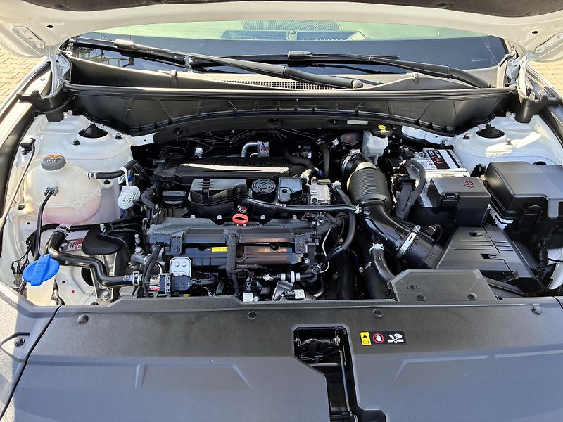 Hyundai Tucson 1.6T-GDi 118kW REZERVACE - fotka 29 z 31