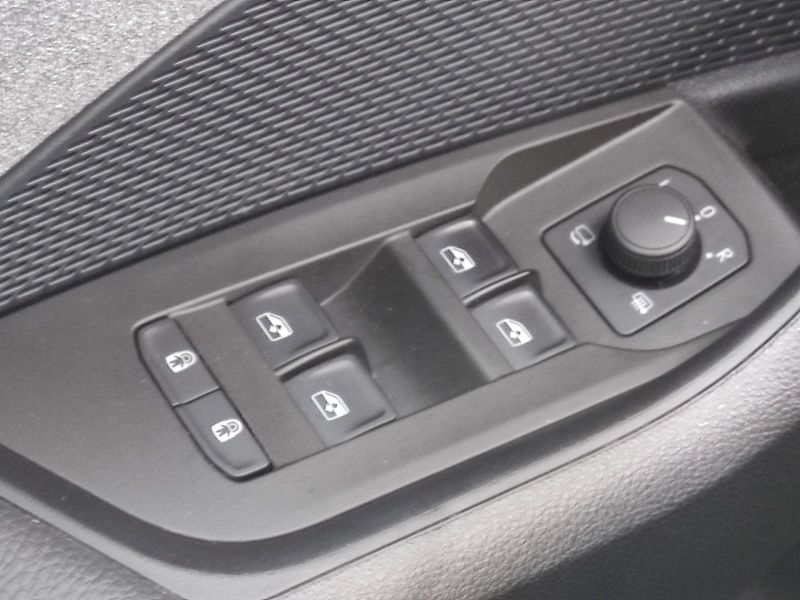 Škoda Octavia (2024) Top Selection 1,5 Tsi 110 kw D - fotka 25 z 37