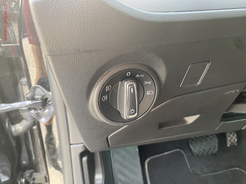 Seat Leon (2019) 1.5 TSi, Xcellence, DSG - fotka 15 z 18