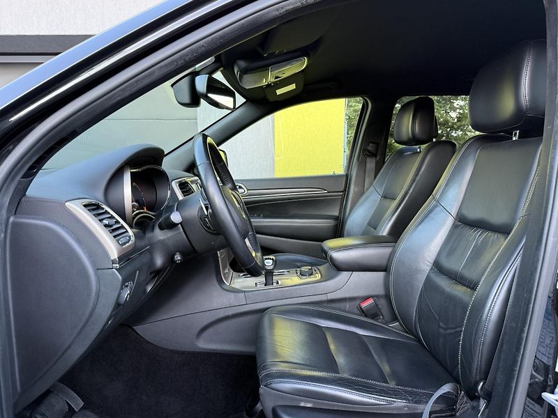 Jeep Grand Cherokee 3.0CRDi LIMITED !! GAR. KM!! - fotka 6 z 23