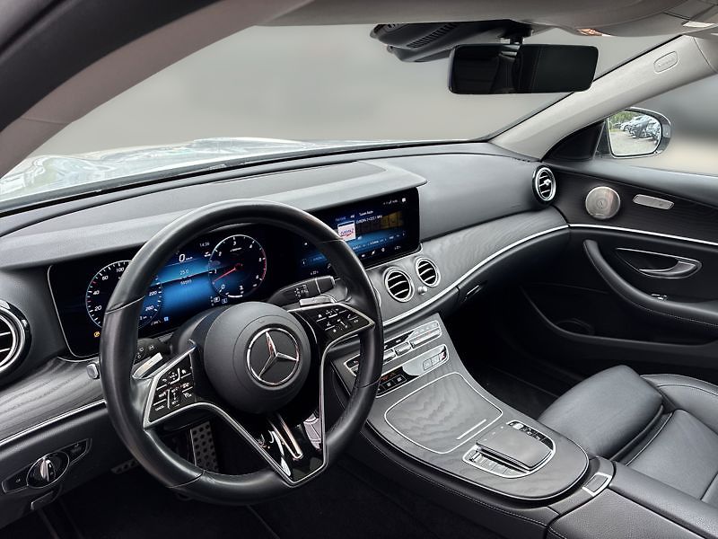 Mercedes-Benz Třídy E E-Třída 400 d 4MATIC All-Terra - fotka 10 z 18