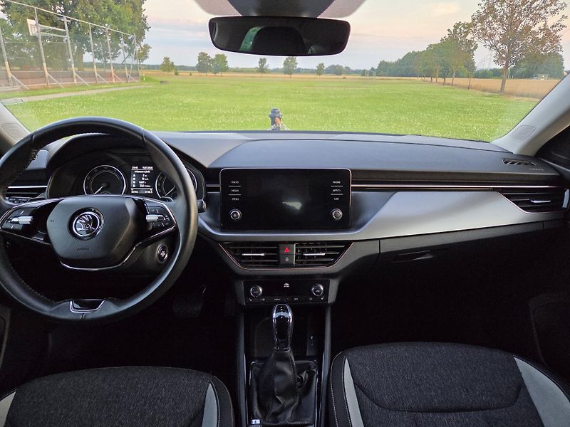 Škoda Scala 1.0 TSI 81 kW Style AT CZ DPH - fotka 16 z 27