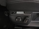 Volkswagen Passat (2020) 2.0 TDI, Automat, Navi - náhled 25