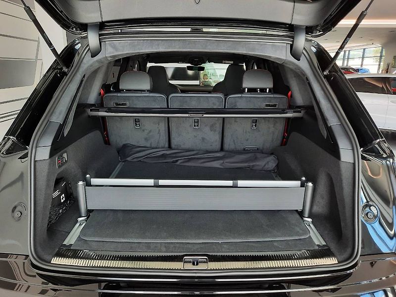 Audi Q7 (2025) 50 TDI quattro (210kW/286k) Ti - fotka 29 z 32