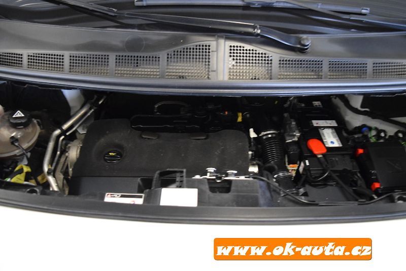 Peugeot Expert 2.0 BHDI LONG 6.MÍST AUTOMAT   - fotka 52 z 56