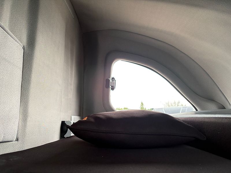 Iveco Daily (2026) 3.0 AUT, Souprava 22EP, Tacho - fotka 18 z 23
